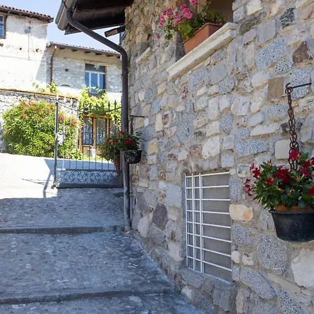 Casa Rita App 4 A * Tremosine